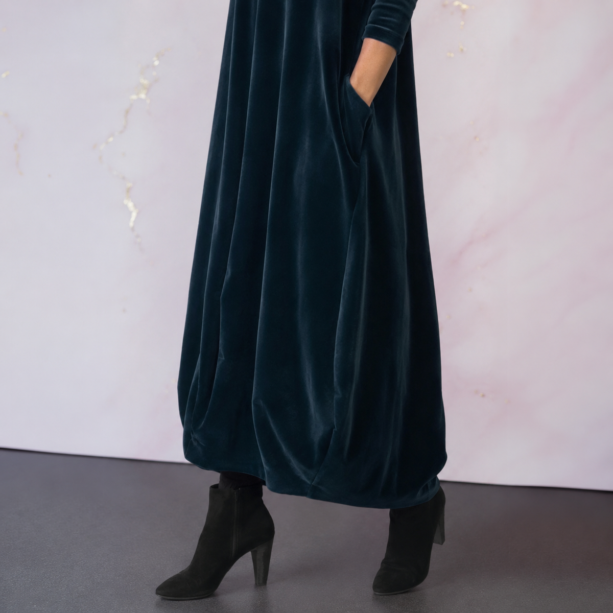 Leona - Velvet Maxi Dress